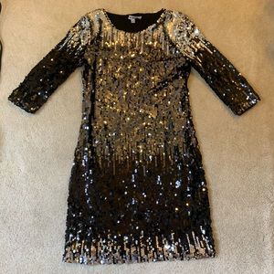 Three quarter sleeve fancy dress